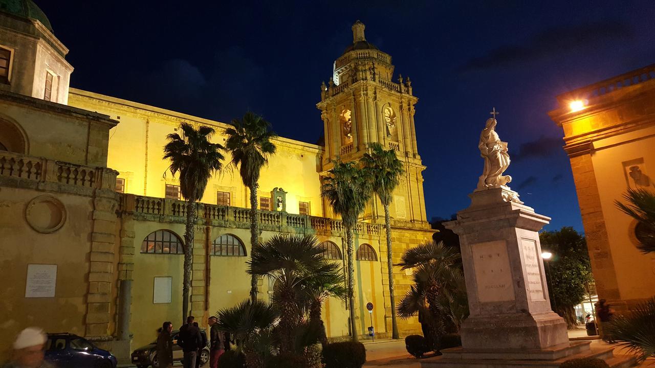 Casa Turismo "Madonna Del Paradiso" Mazara del Vallo Exteriör bild